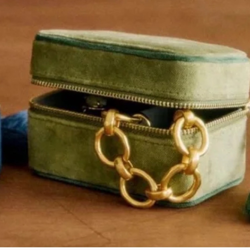 Sézane Green Velvet Jewelry Box